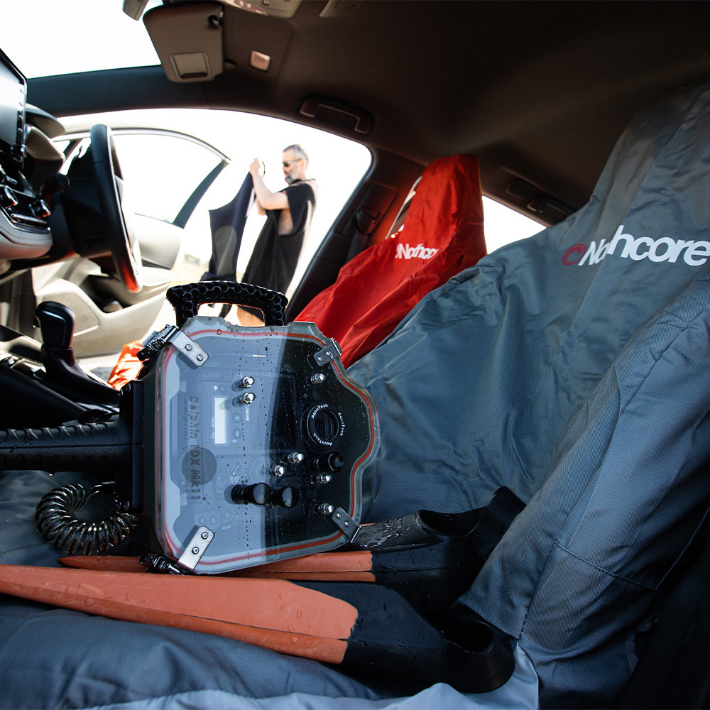 2025 Northcore Single Car Seat Cover NOCO05 - Red